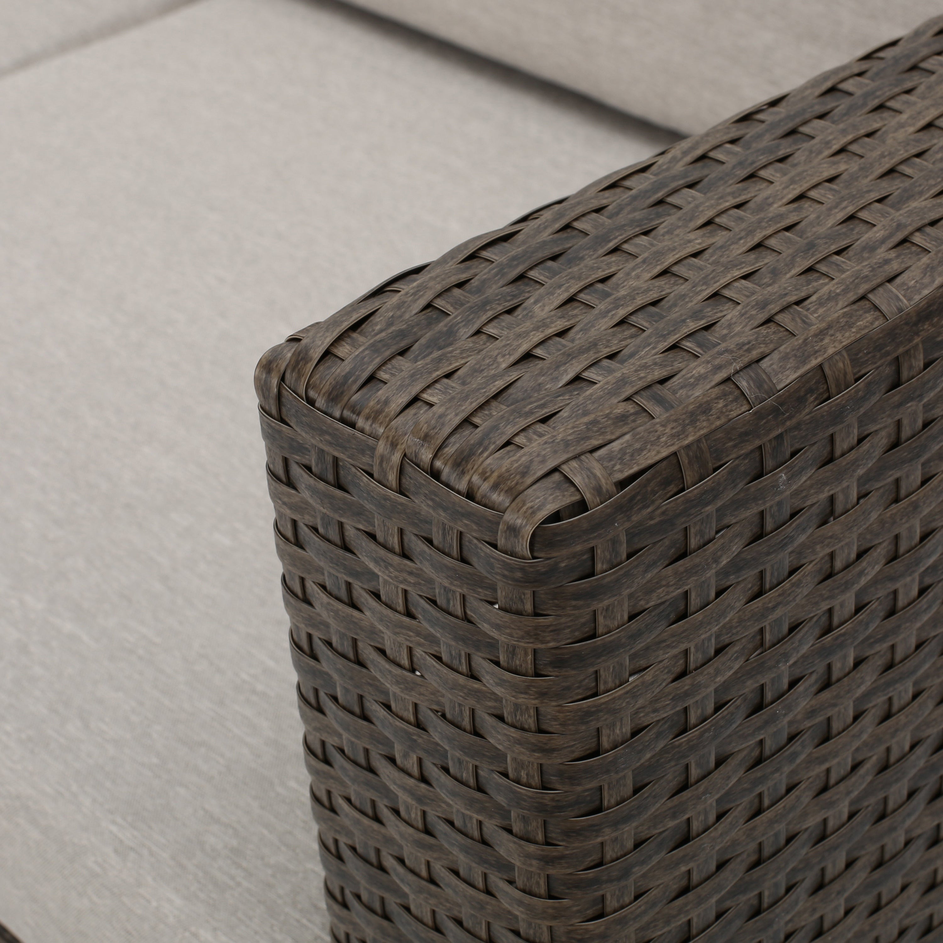 4 Piece Outdoor Set (Beige)