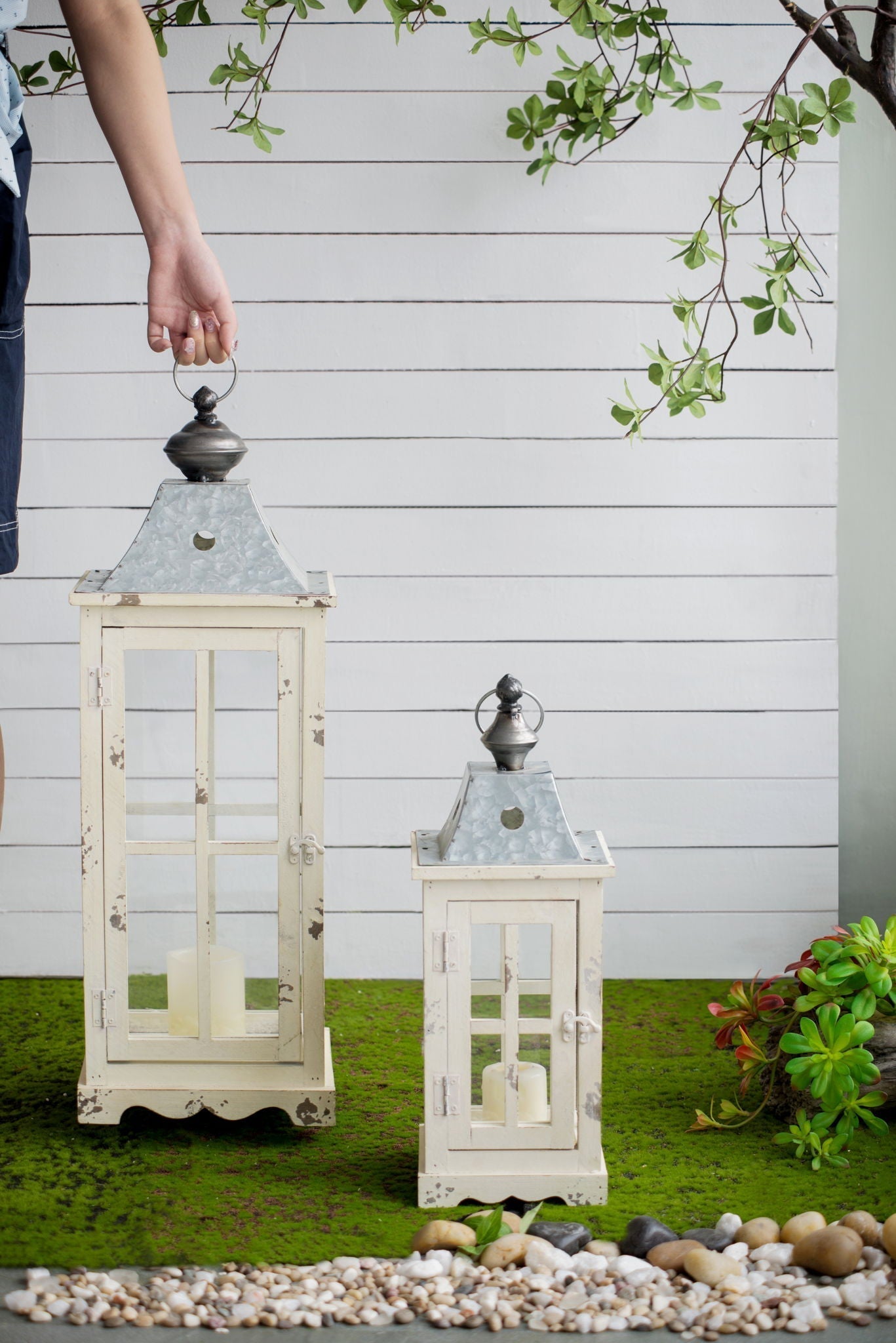 Wooden Candle Lantern Decorative Hurricane Lantern Holder