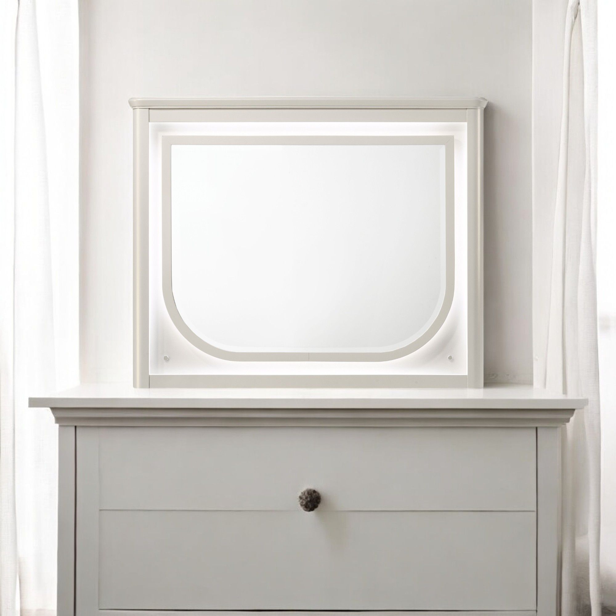 Laveda Mirror With LED - White